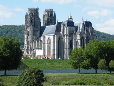 Appartcathedrale Ecrouves 외부 사진